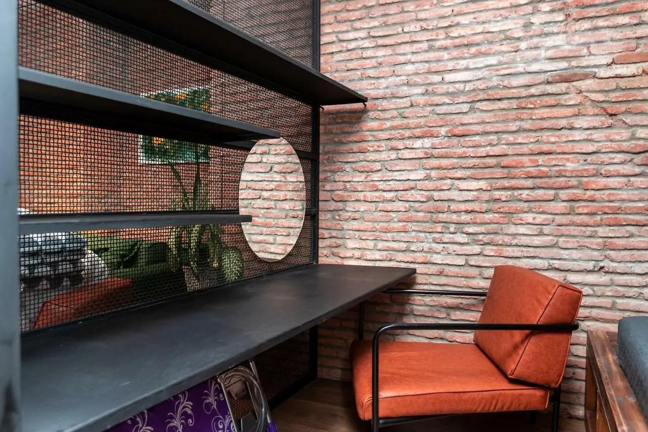 Wehost Apartment Next To Rustaveli Avenue 트빌리시